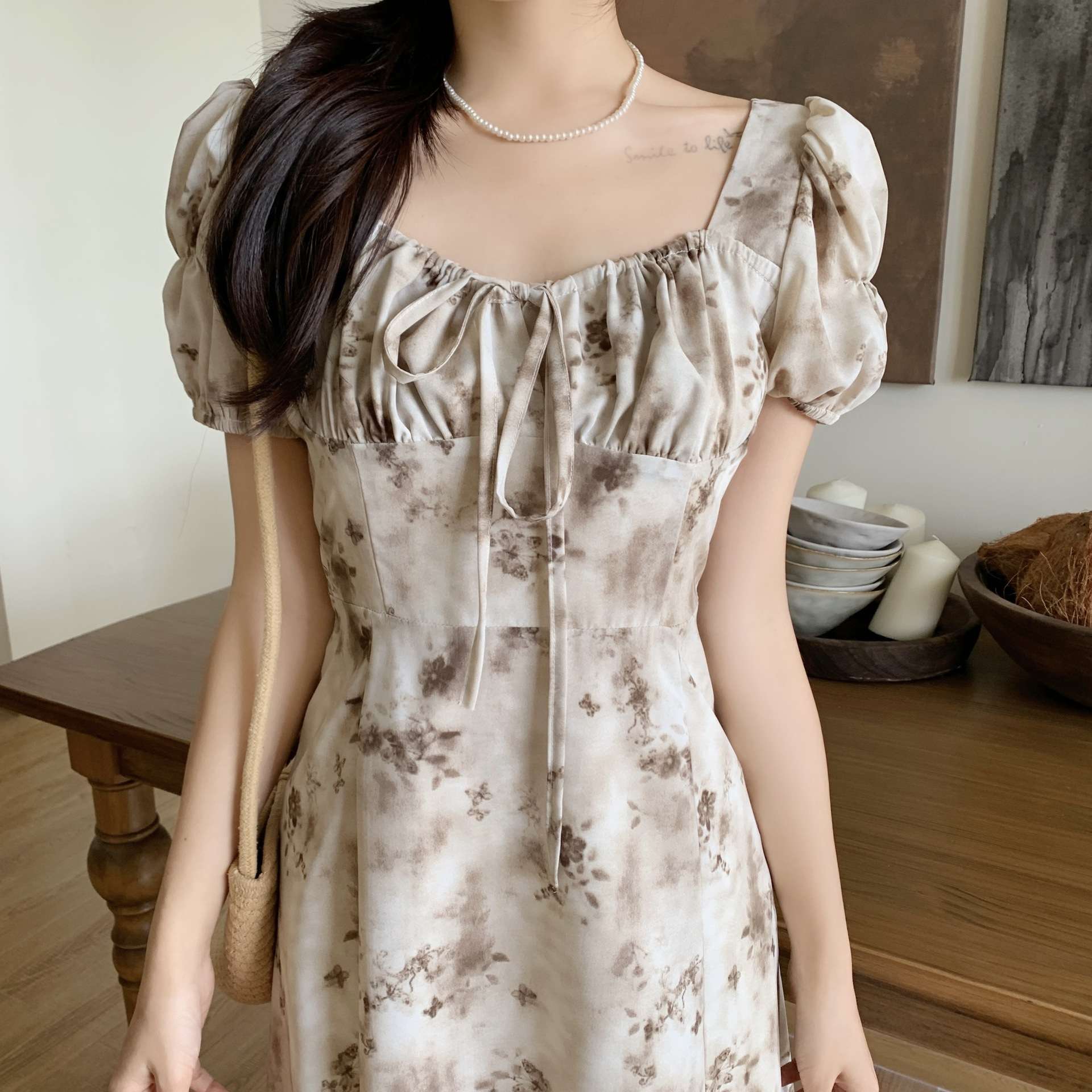 フリル袖花柄ワンピース｜デート服