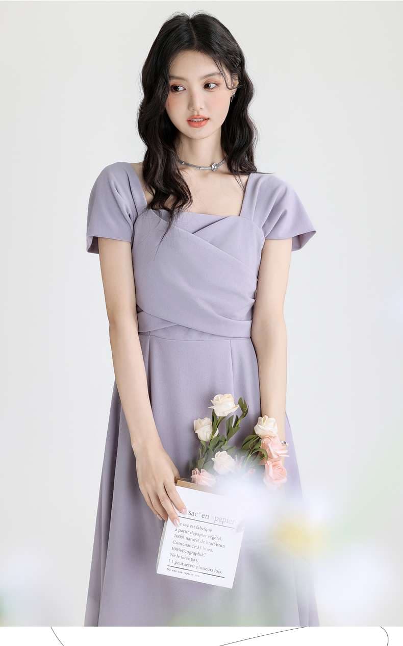 ドレープネックラインワンピース｜デート服