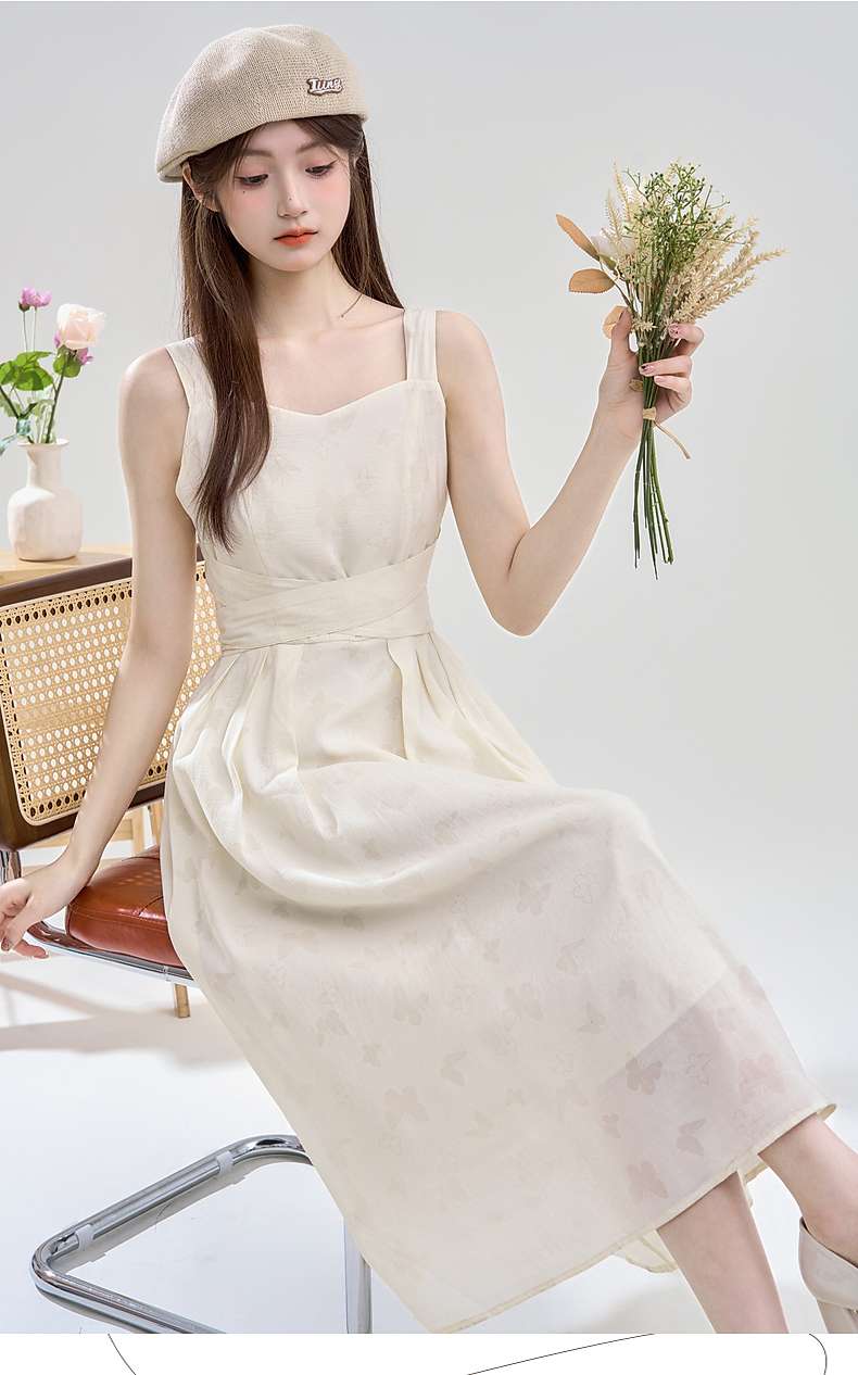 優雅なロングワンピース｜デート服