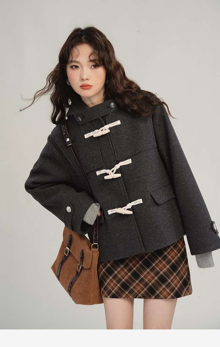 ショートダッフルコート｜デート服