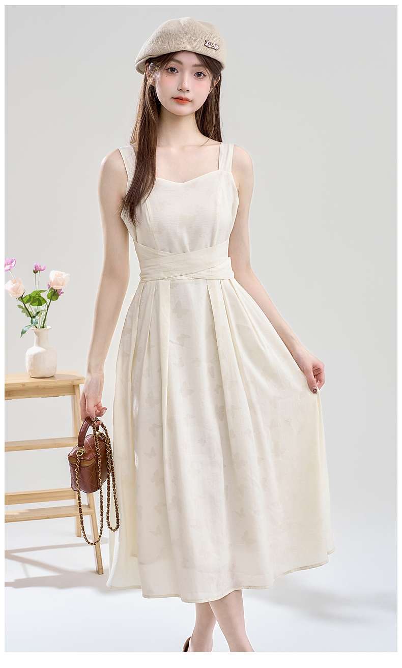 優雅なロングワンピース｜デート服