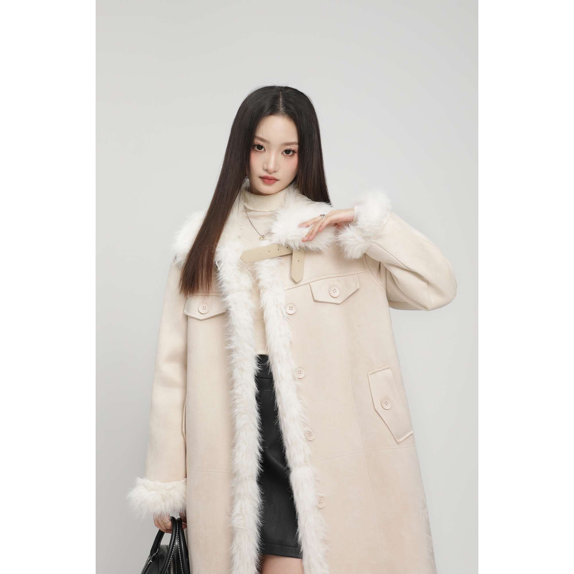 フェイクファートリムロングコート｜デート服