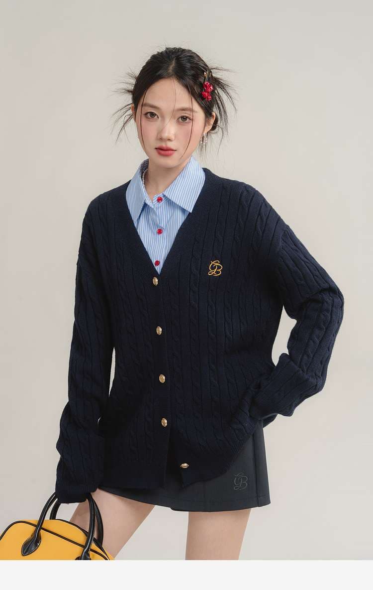 ルーズフィットストライプシャツ｜デート服