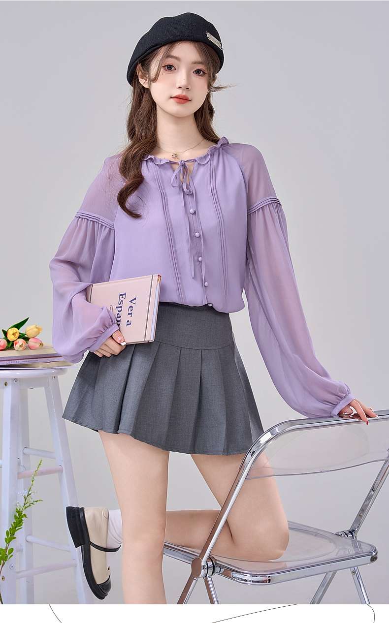 ふんわり袖のシフォンブラウス｜デート服