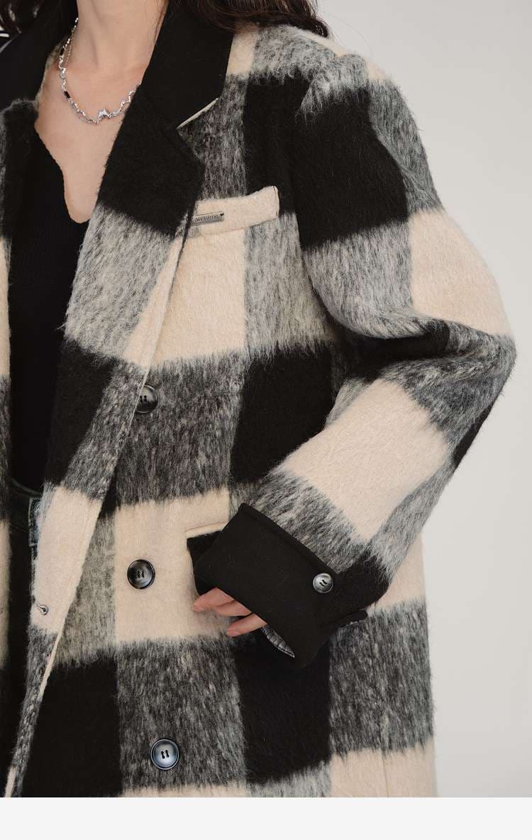 ビッグチェック柄ロングコート｜デート服