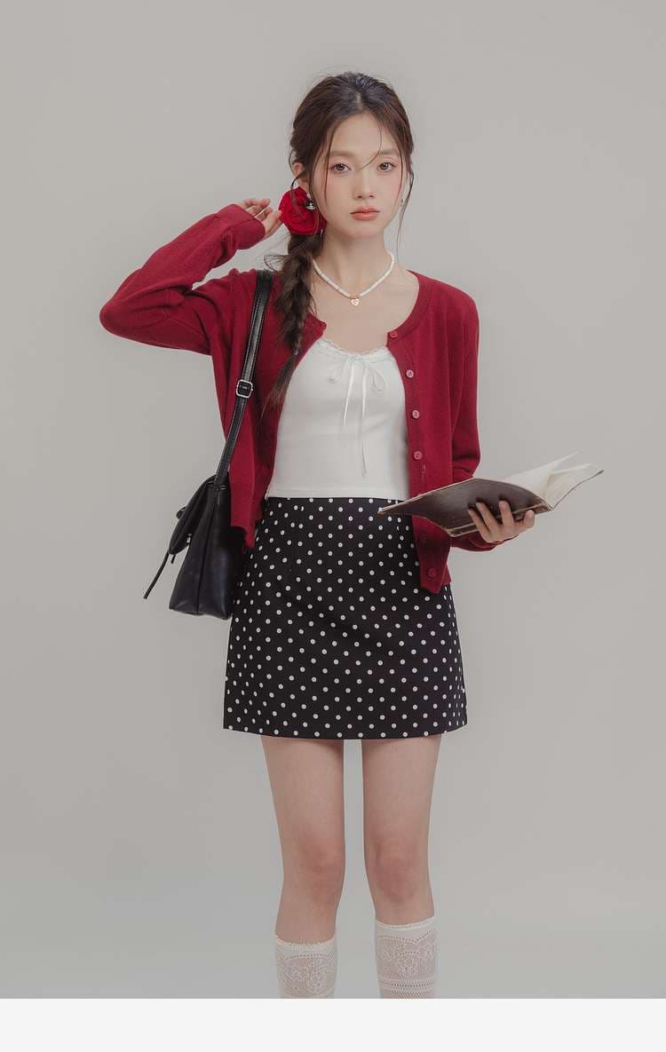 シンプルカーディガン｜デート服