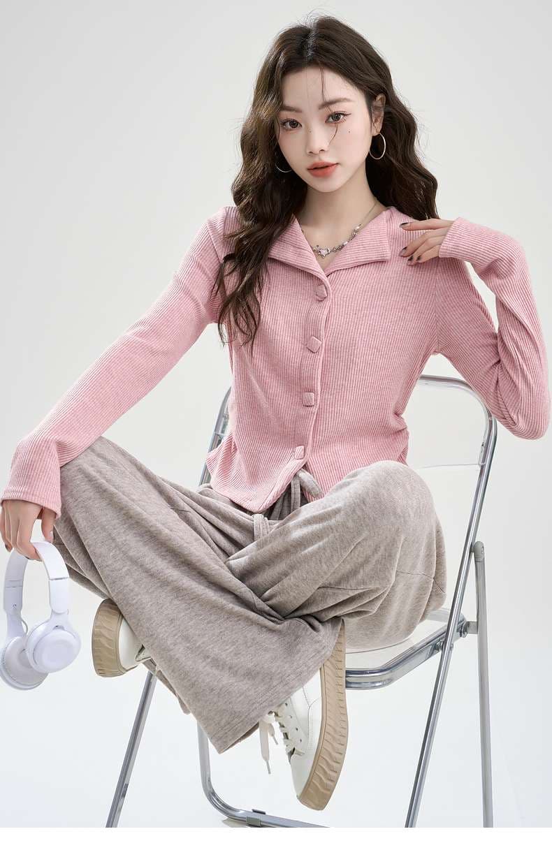 上品さと着心地のよさを叶える、リブニットカーディガン｜デート服