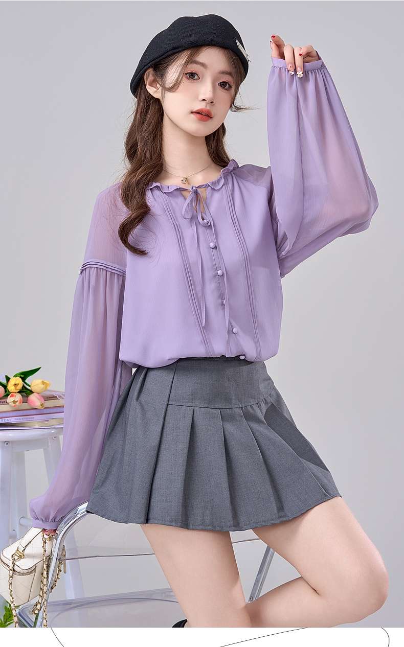 ふんわり袖のシフォンブラウス｜デート服