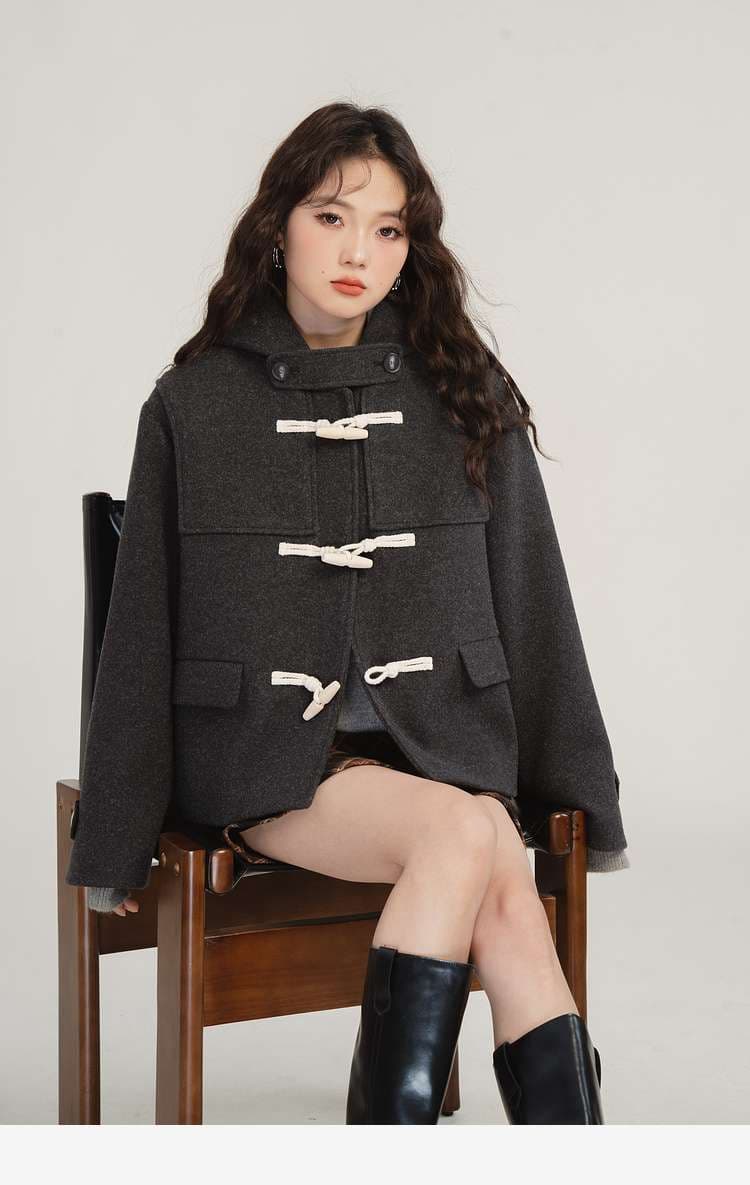ショートダッフルコート｜デート服