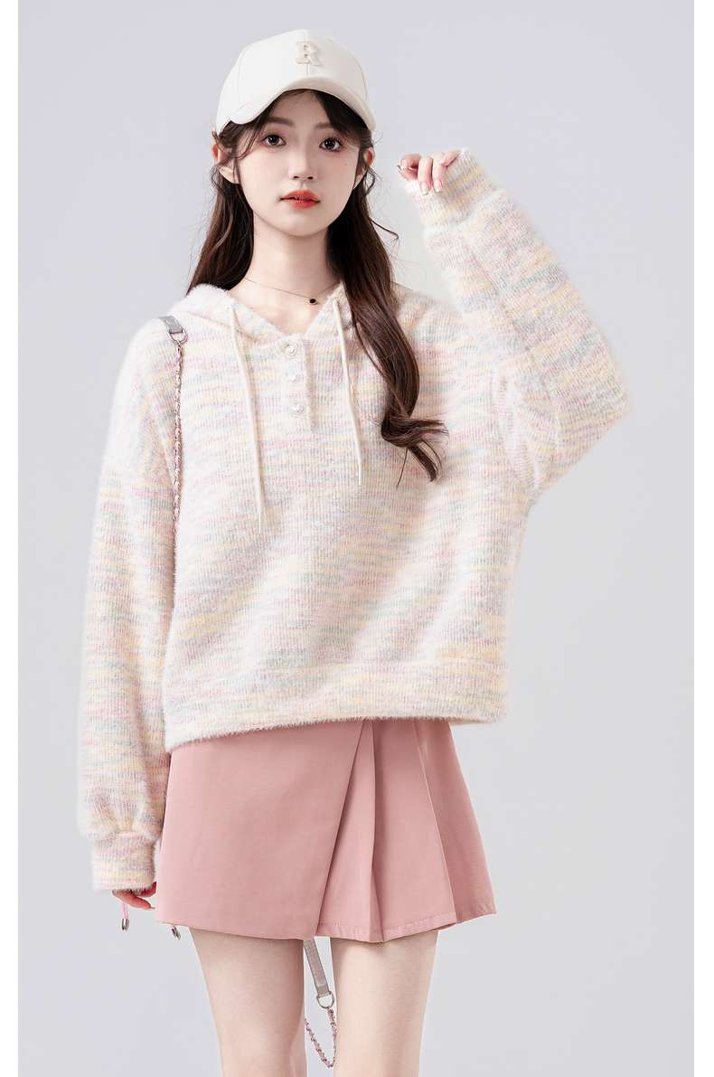 ふんわりニットパーカー｜デート服