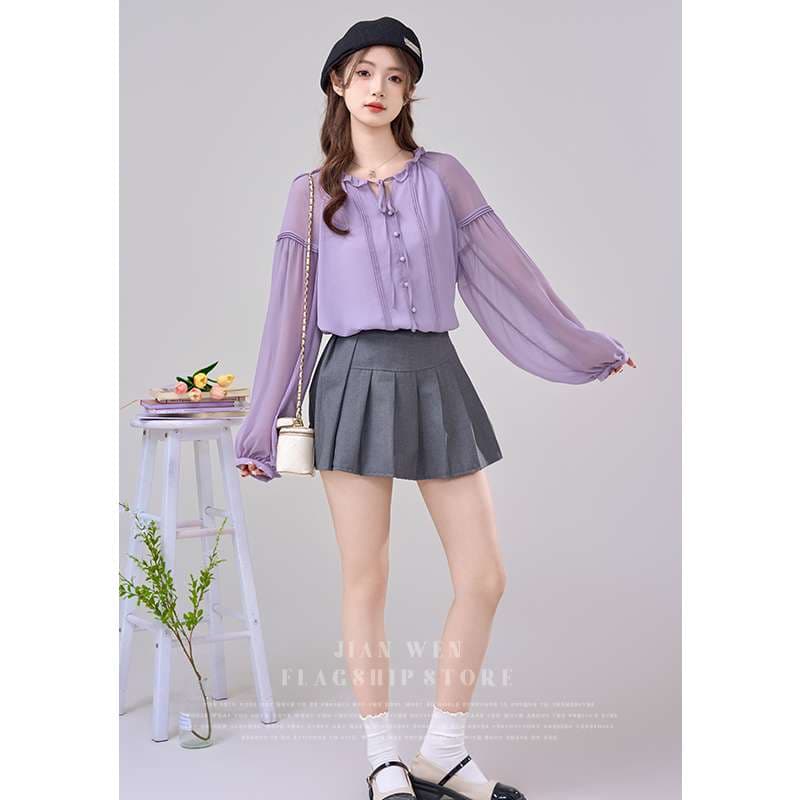 ふんわり袖のシフォンブラウス｜デート服