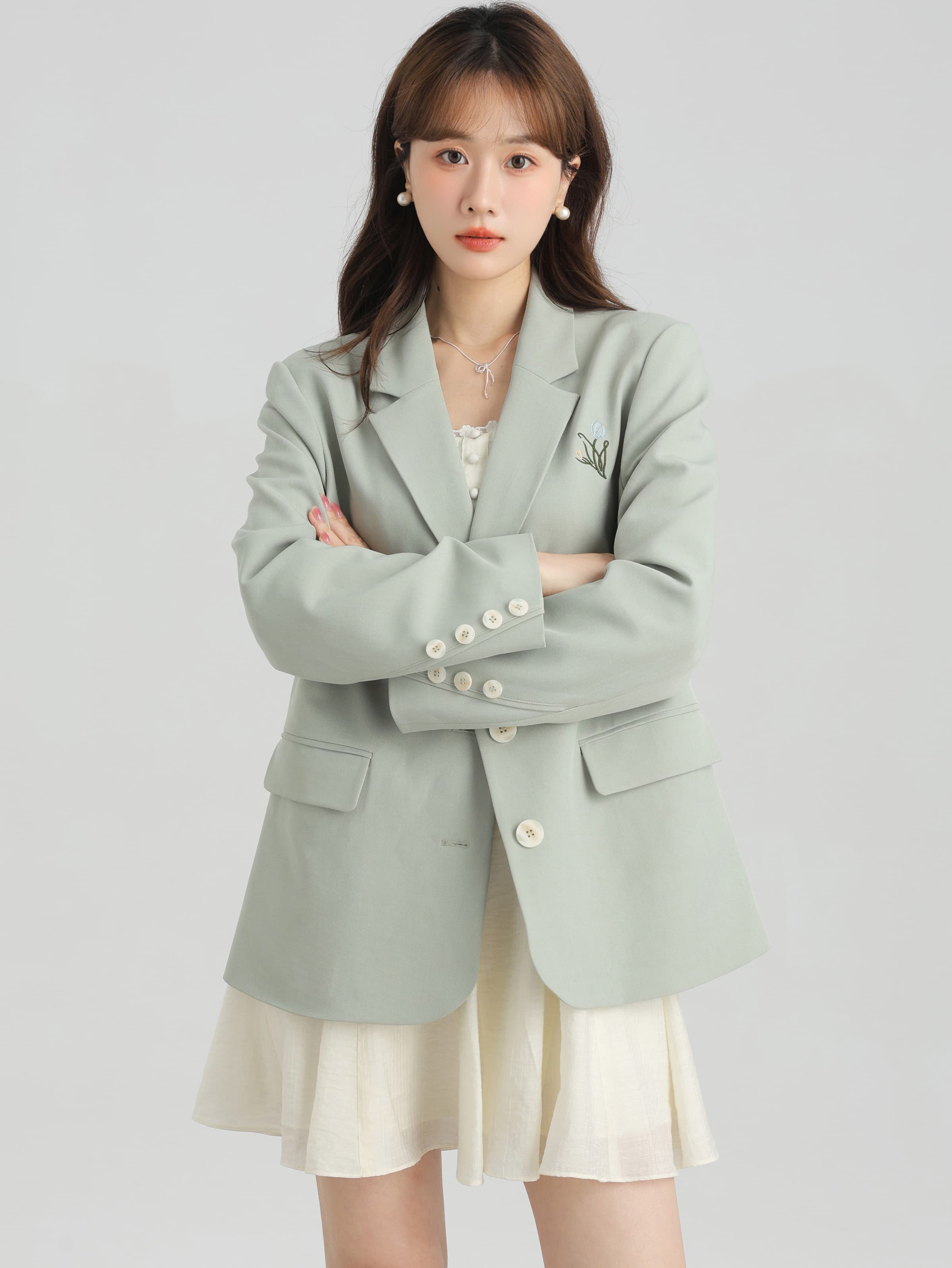 エンブロイダリーテーラードジャケット｜デート服