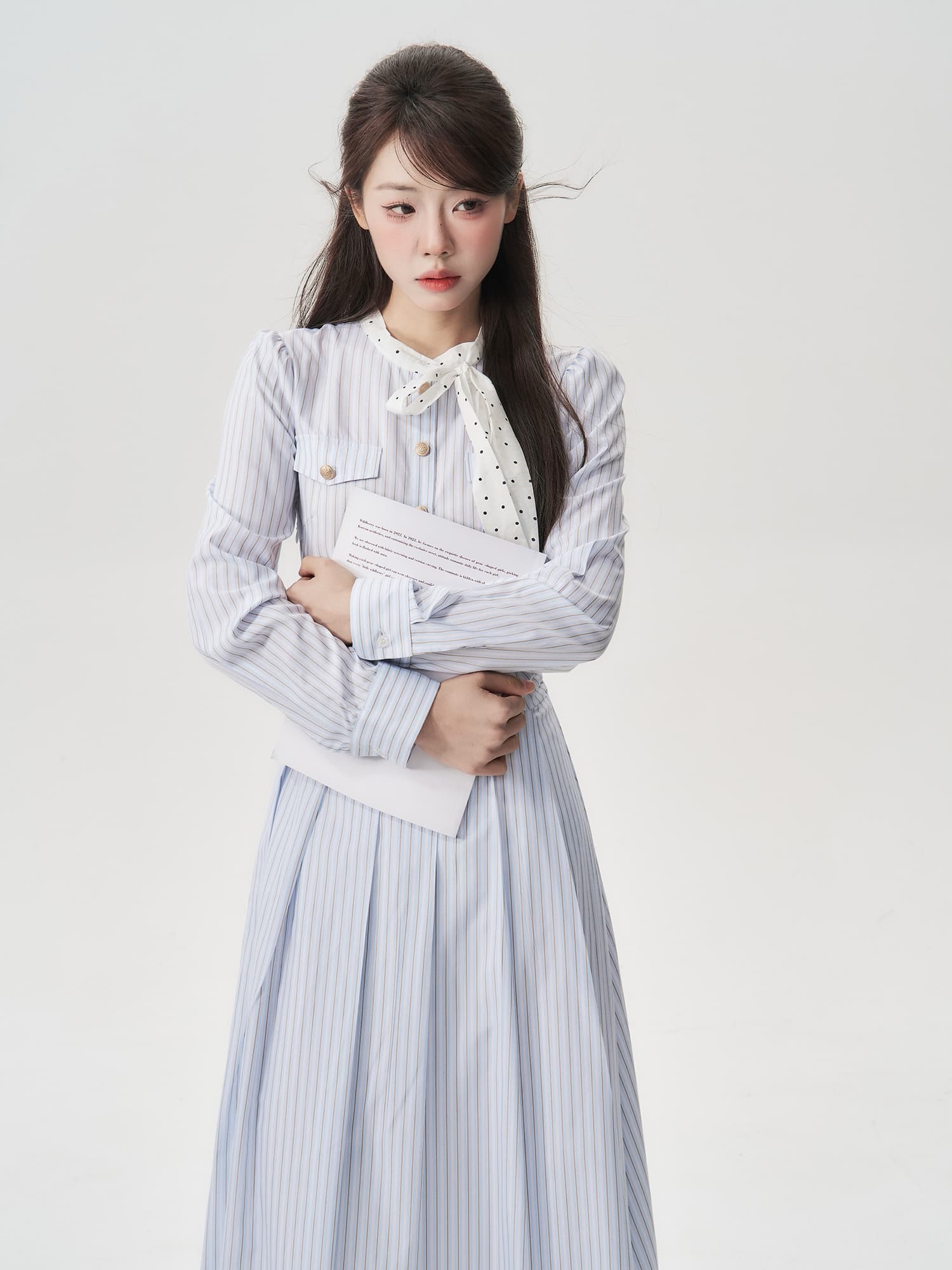 ストライプシャツ風ボウタイワンピース｜デート服