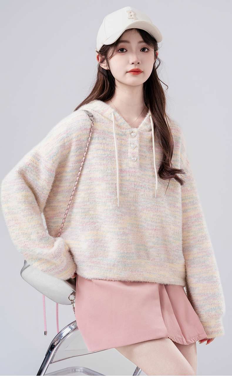 ふんわりニットパーカー｜デート服