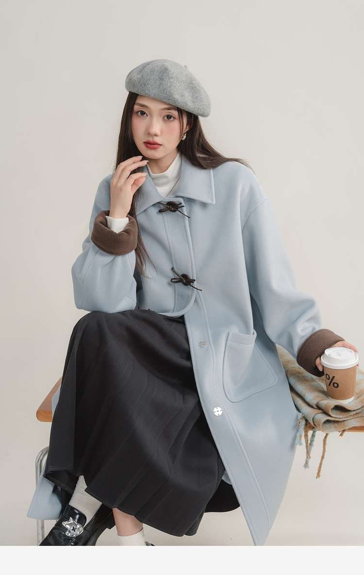 バイカラーダッフルロングコート｜デート服
