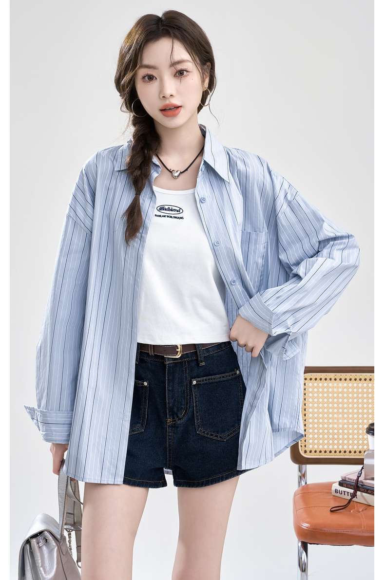 オーバーサイズストライプシャツ｜デート服