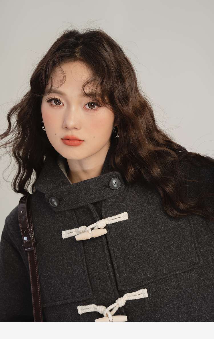 ショートダッフルコート｜デート服