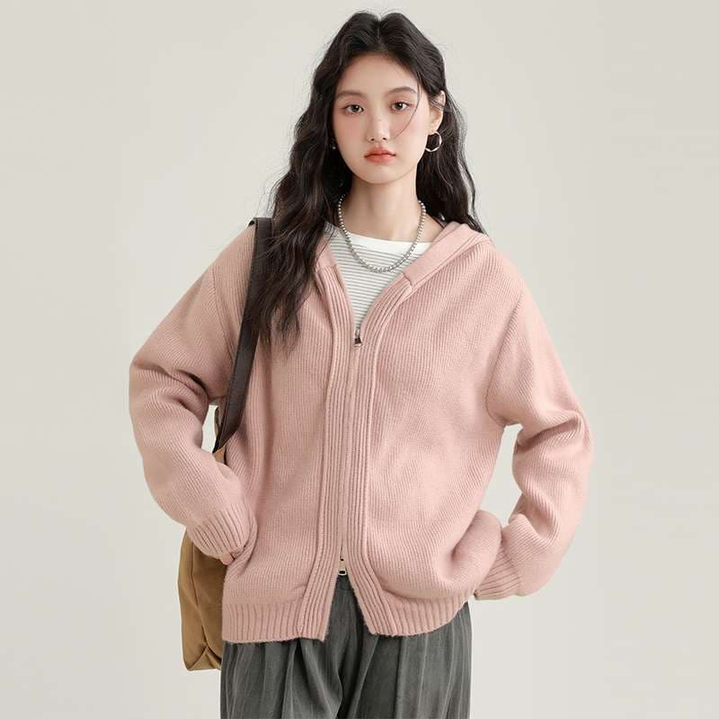 ゆったりフード付きカーディガン｜デート服