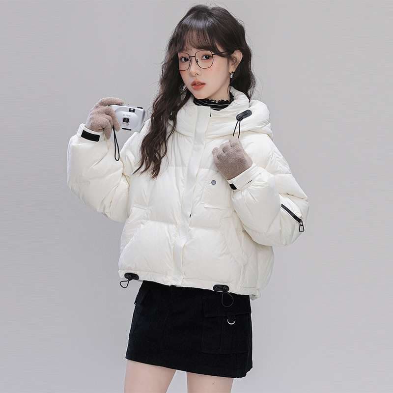 スポーティショートダウンジャケット|デート服