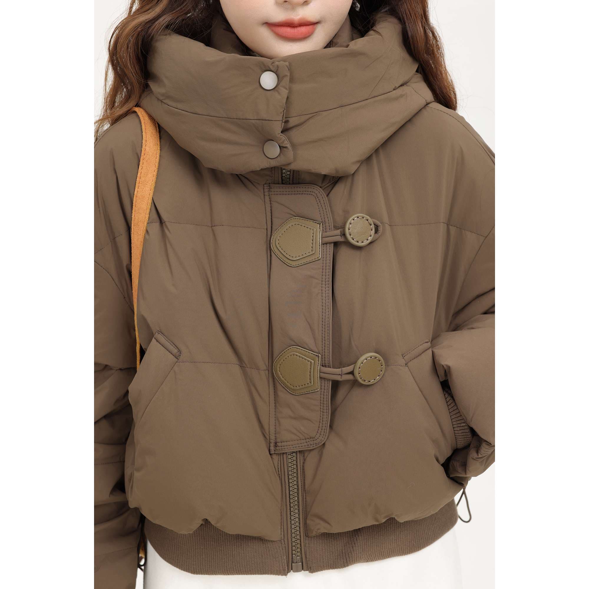 トグルボタン付きショートダウンジャケット|デート服