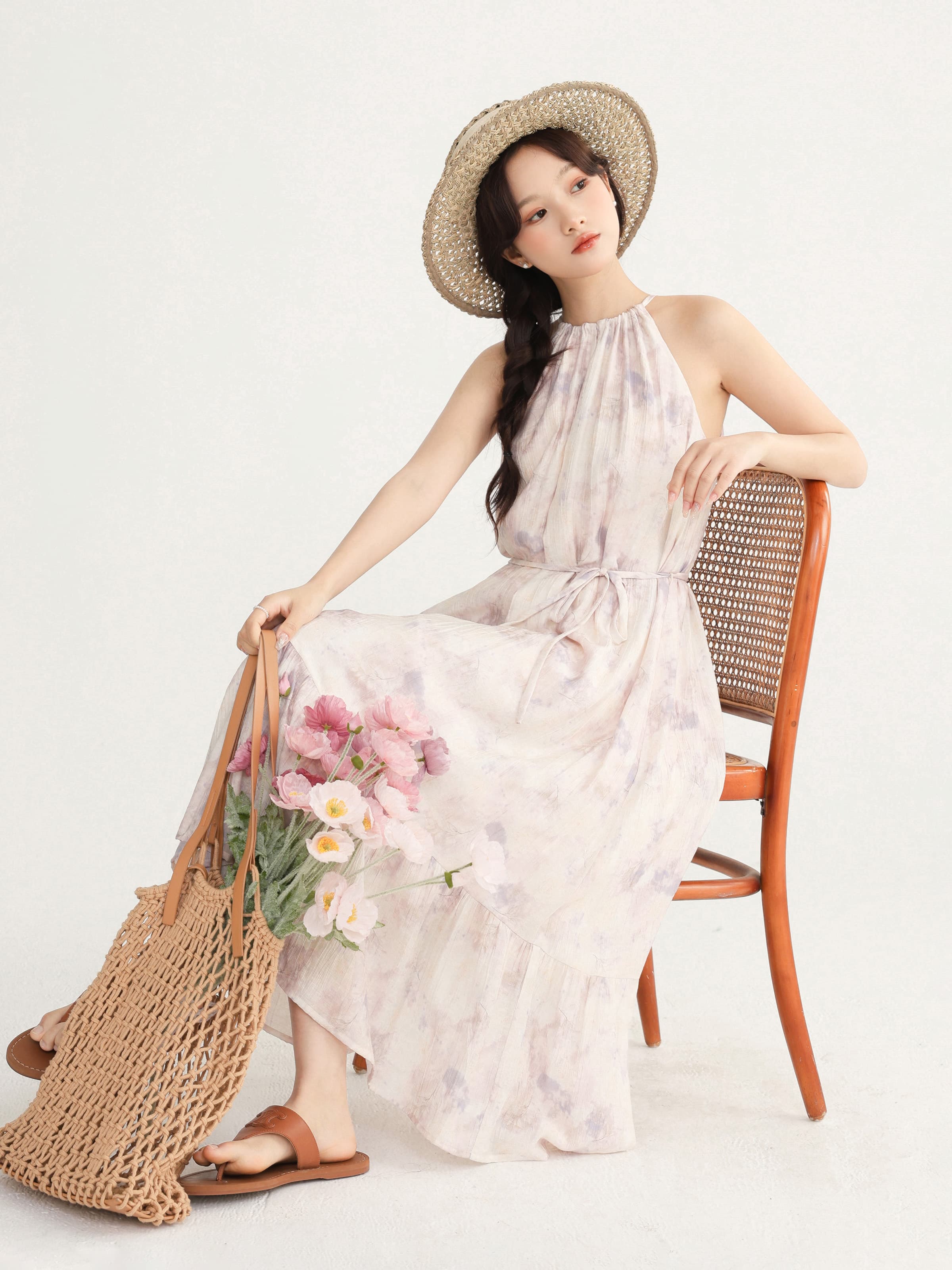淡水彩フラワー柄ホルターネックワンピース|デート服